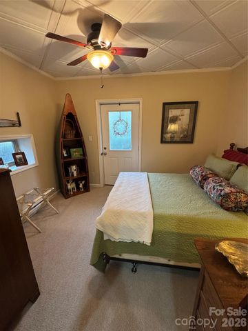 128 Hillcrest Road, Newland, NC 28657