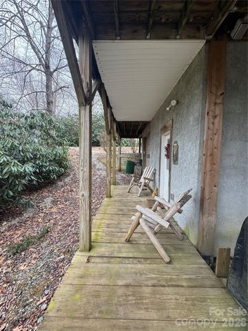 128 Hillcrest Road, Newland, NC 28657