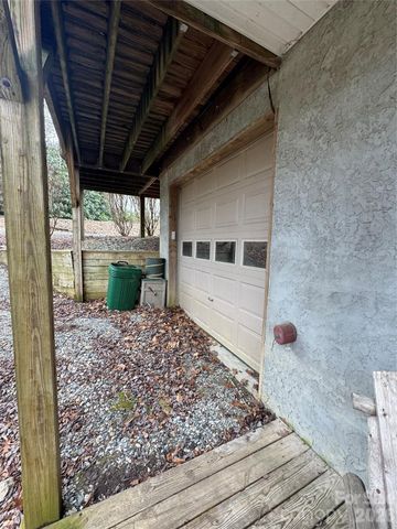 128 Hillcrest Road, Newland, NC 28657