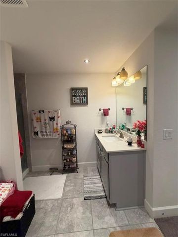 919 NE 36th TER, Cape Coral, FL 33909