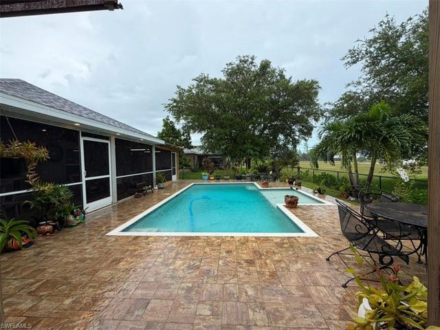 919 NE 36th TER, Cape Coral, FL 33909