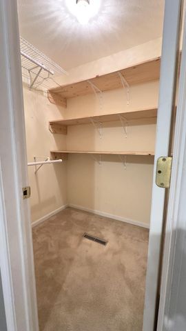 1178 E 418th Road, Bolivar, MO 65613