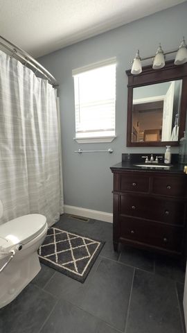 1178 E 418th Road, Bolivar, MO 65613