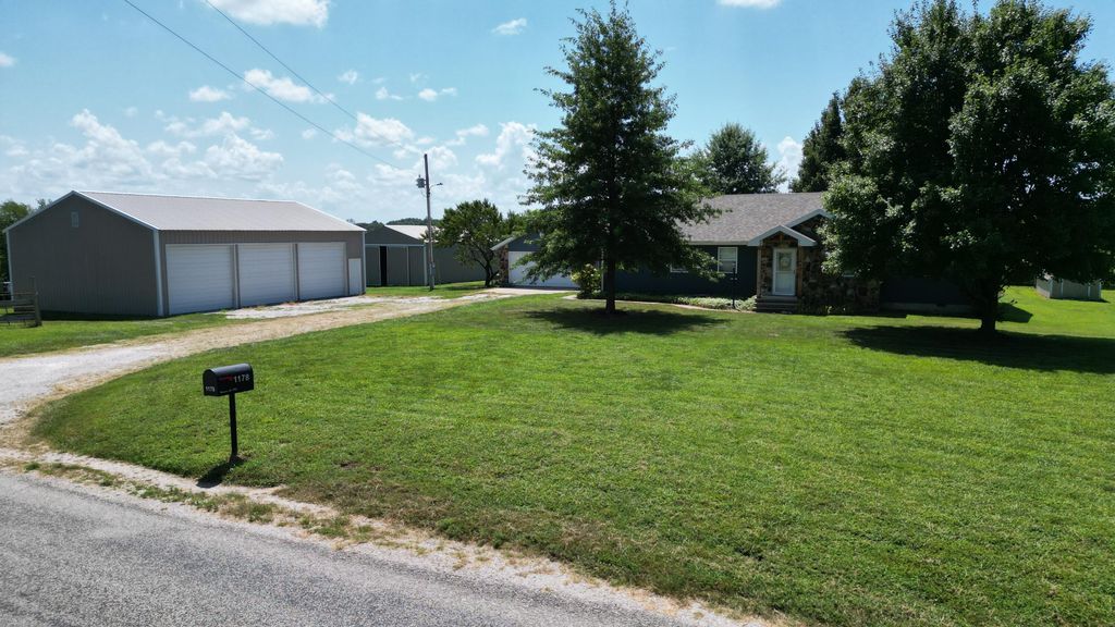 1178 E 418th Road, Bolivar, MO 65613