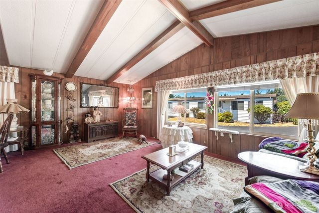11622 Silver Lake Rd #90, Everett, WA 98208