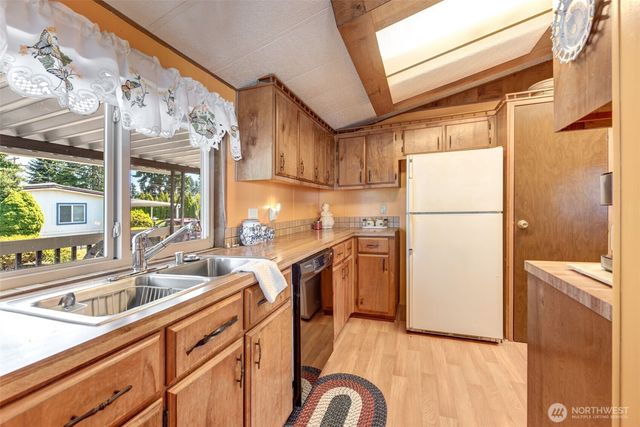 11622 Silver Lake Rd #90, Everett, WA 98208