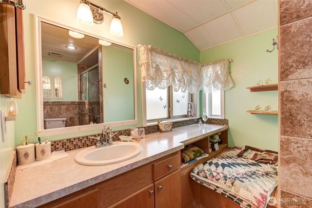11622 Silver Lake Rd #90, Everett, WA 98208