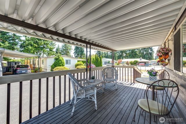 11622 Silver Lake Rd #90, Everett, WA 98208