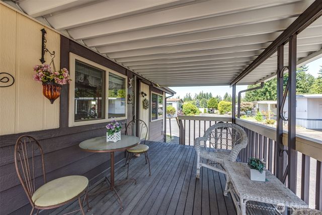 11622 Silver Lake Rd #90, Everett, WA 98208