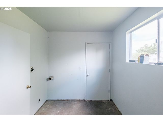3365 Glendale Ave Ne, Salem, OR 97301