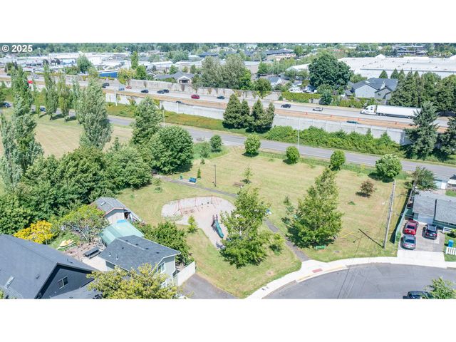 3365 Glendale Ave Ne, Salem, OR 97301