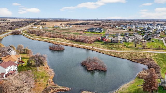 2950 Lake Hill Drive, Des Moines, IA 50320