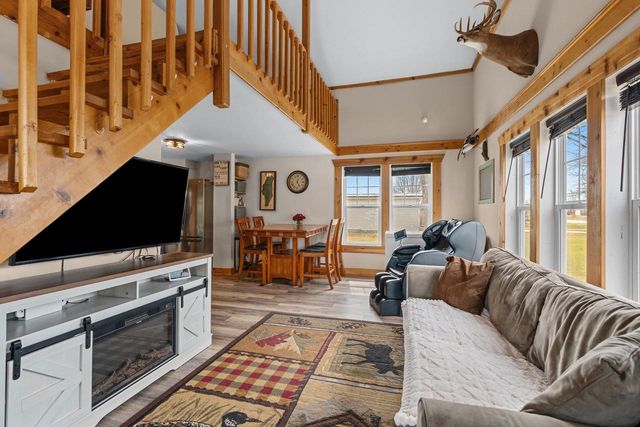N9003 LAKESHORE DRIVE, Van Dyne, WI 54979