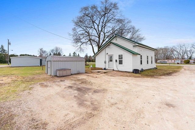N9003 LAKESHORE DRIVE, Van Dyne, WI 54979