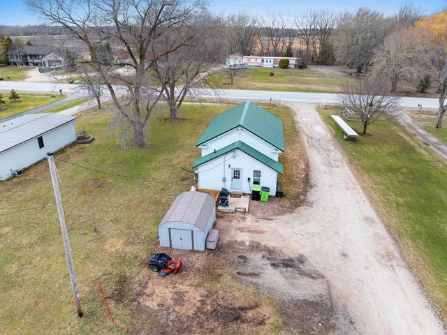 N9003 LAKESHORE DRIVE, Van Dyne, WI 54979