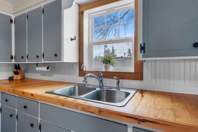 N9003 LAKESHORE DRIVE, Van Dyne, WI 54979