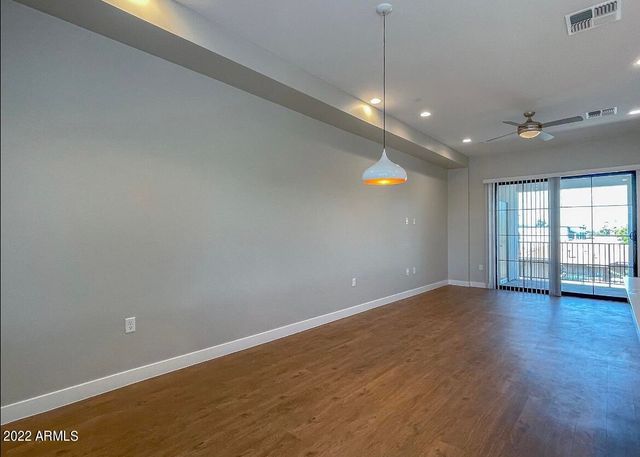 3215 E Flower Street 16, Phoenix, AZ 85018
