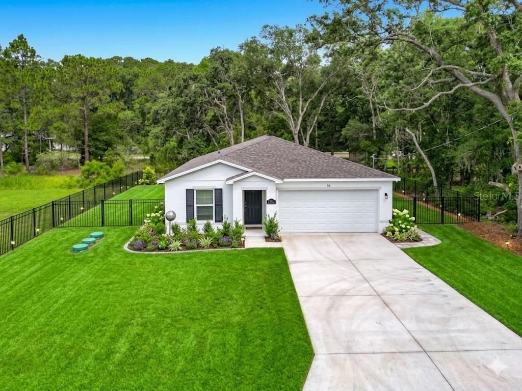 50 BAY ROAD, Ocklawaha, FL 32179