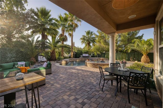 15 Benevolo Drive, Henderson, NV 89011