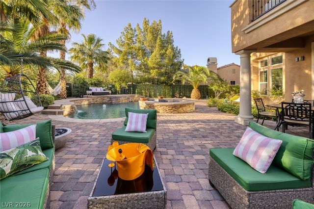 15 Benevolo Drive, Henderson, NV 89011