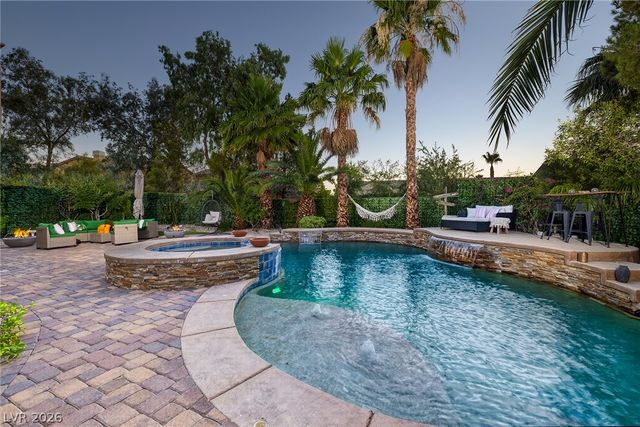 15 Benevolo Drive, Henderson, NV 89011