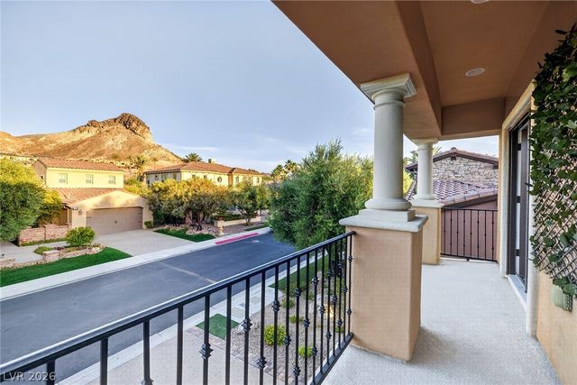 15 Benevolo Drive, Henderson, NV 89011
