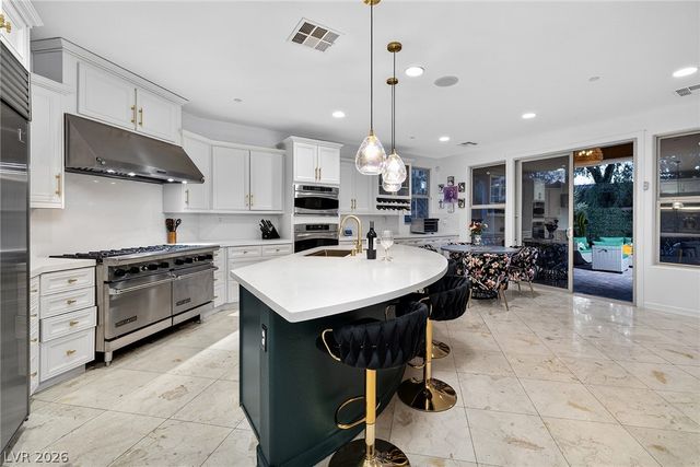 15 Benevolo Drive, Henderson, NV 89011
