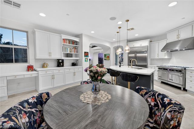 15 Benevolo Drive, Henderson, NV 89011