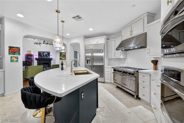 15 Benevolo Drive, Henderson, NV 89011