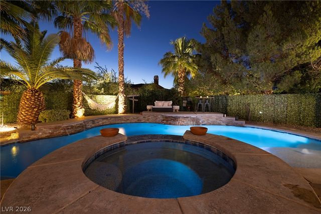 15 Benevolo Drive, Henderson, NV 89011