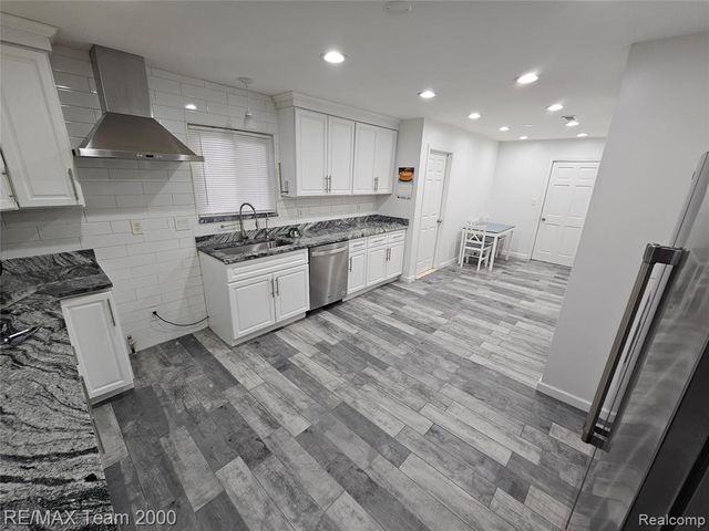 2780 Denton Road, Canton, MI 48188