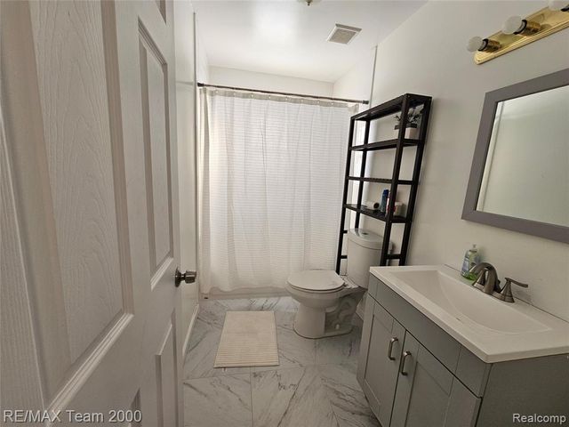 2780 Denton Road, Canton, MI 48188