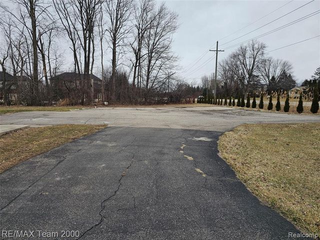 2780 Denton Road, Canton, MI 48188