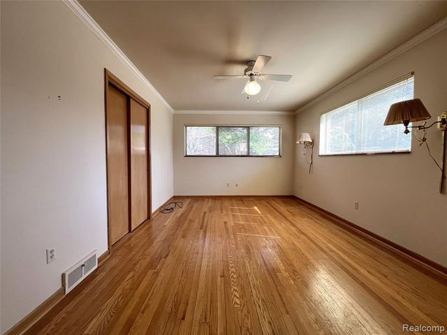 505 Anita Avenue, Grosse Pointe, MI 48236