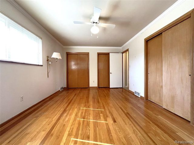 505 Anita Avenue, Grosse Pointe, MI 48236