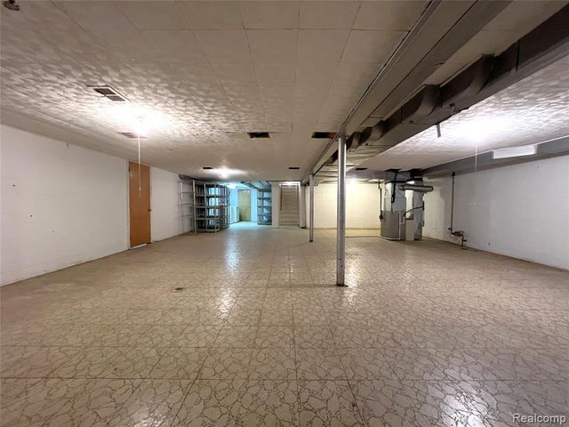 505 Anita Avenue, Grosse Pointe, MI 48236