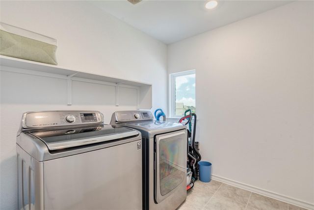 572 Pepperbark LOOP, Buda, TX 78610
