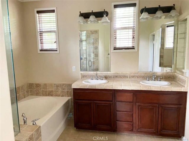 313 Tall Oak, Irvine, CA 92603