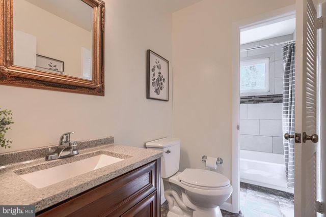 2831 RONA RD, Baltimore, MD 21207