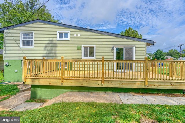 2831 RONA RD, Baltimore, MD 21207