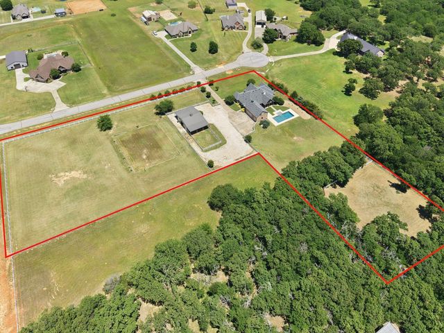 7621 Bruce Road, Aubrey, TX 76227