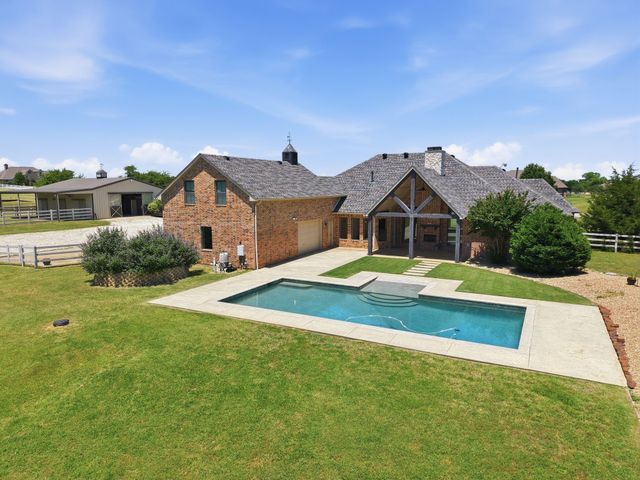 7621 Bruce Road, Aubrey, TX 76227