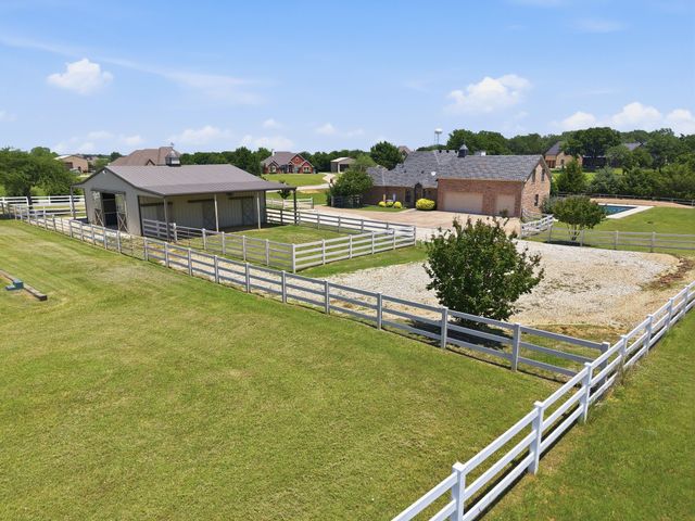 7621 Bruce Road, Aubrey, TX 76227