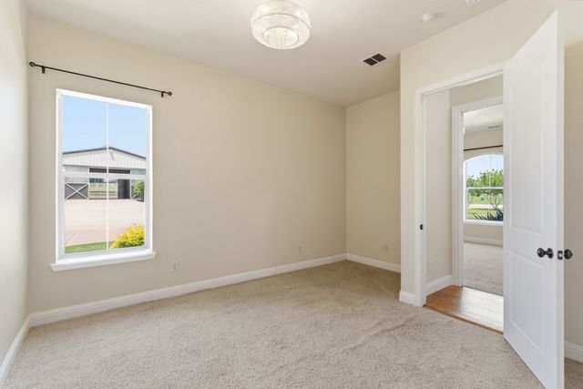 7621 Bruce Road, Aubrey, TX 76227