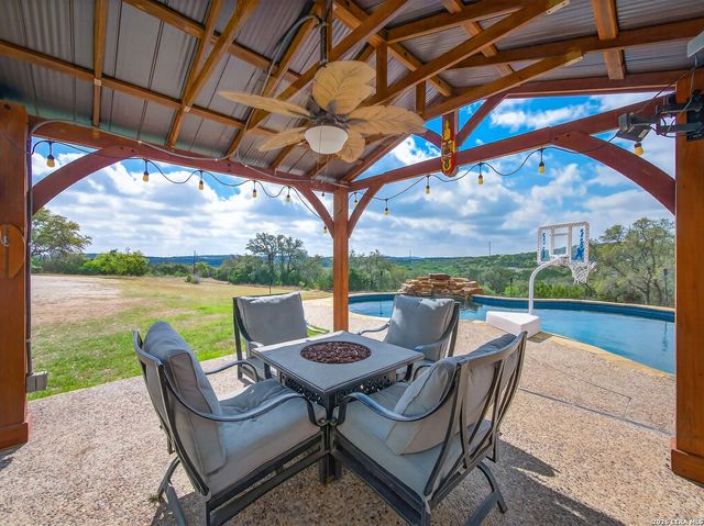 1691 Circle Acres, Bulverde, TX 78163