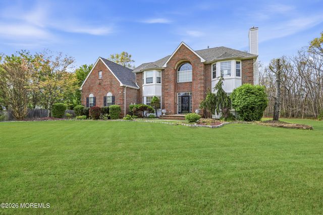 19 Susie Lane, Jackson, NJ 08527