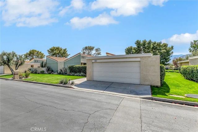 72355 Roxbury Drive, Rancho Mirage, CA 92270