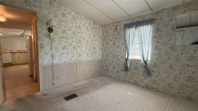 28520 HOLLY AVENUE, Paisley, FL 32767