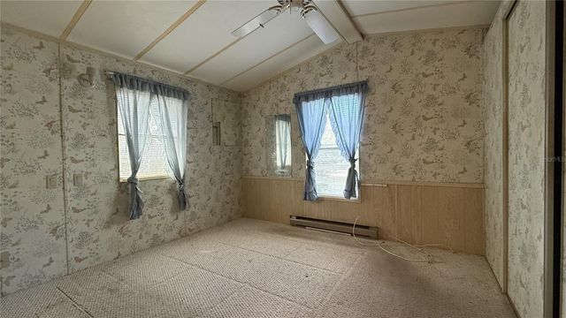 28520 HOLLY AVENUE, Paisley, FL 32767