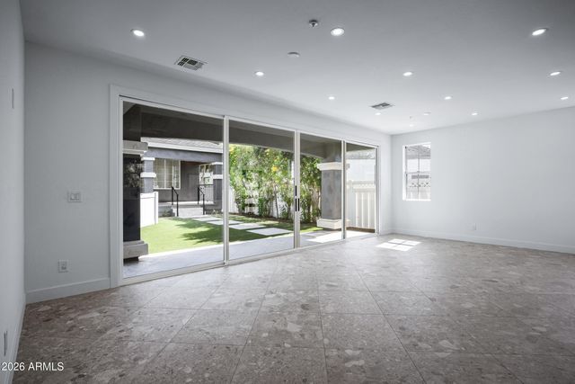 2974 E Camellia Drive, Gilbert, AZ 85296